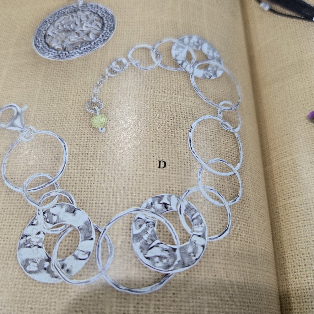 Silpada Elegant Silver Circle Link Bracelet B1217